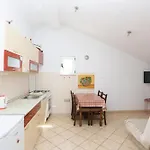 Apartament By The Sea Grebastica, Sibenik - 4881