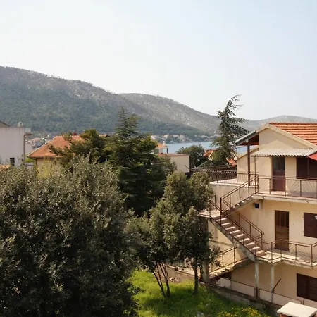 Apartment By The Sea Grebastica, Sibenik - 4881 Baselovici
