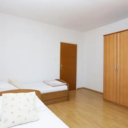 By The Sea Grebastica, Sibenik - 4881 Apartament Baselovici