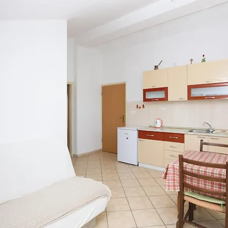 Apartament By The Sea Grebastica, Sibenik - 4881 Baselovici