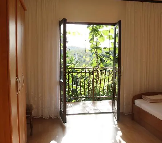 By The Sea Grebastica, Sibenik - 4881 *